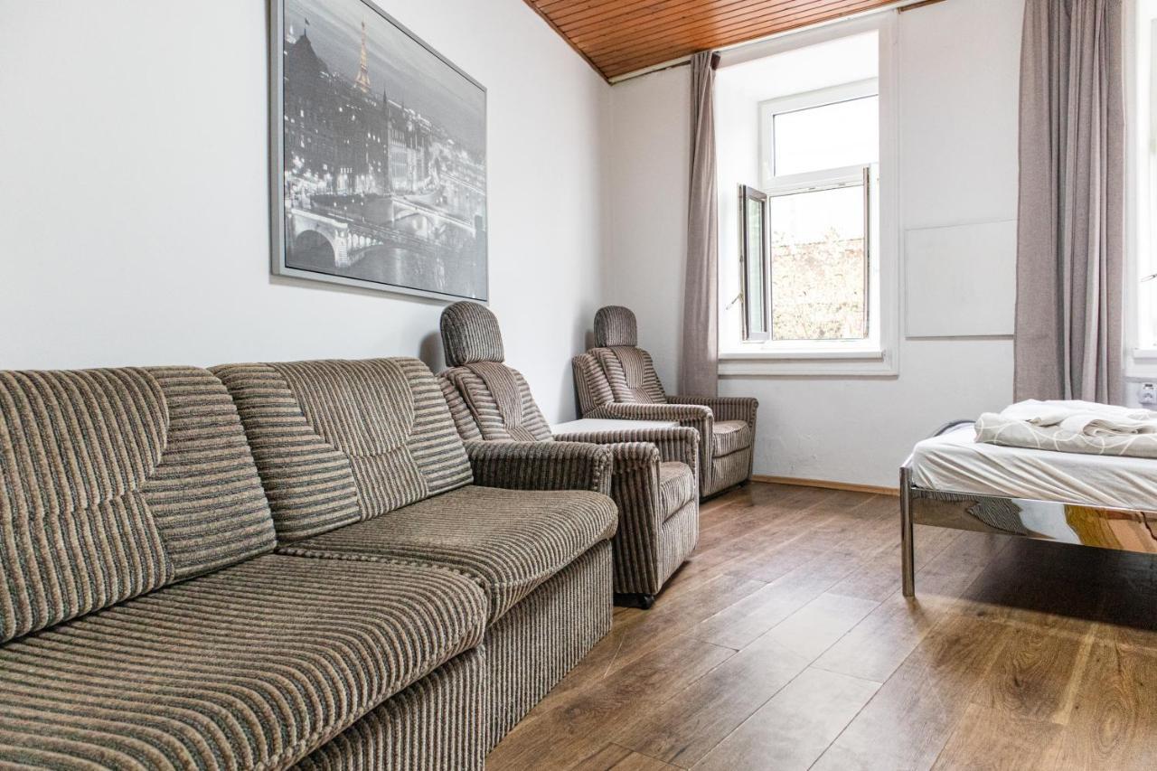 Apartment Neat Near Millenium Tower Wien